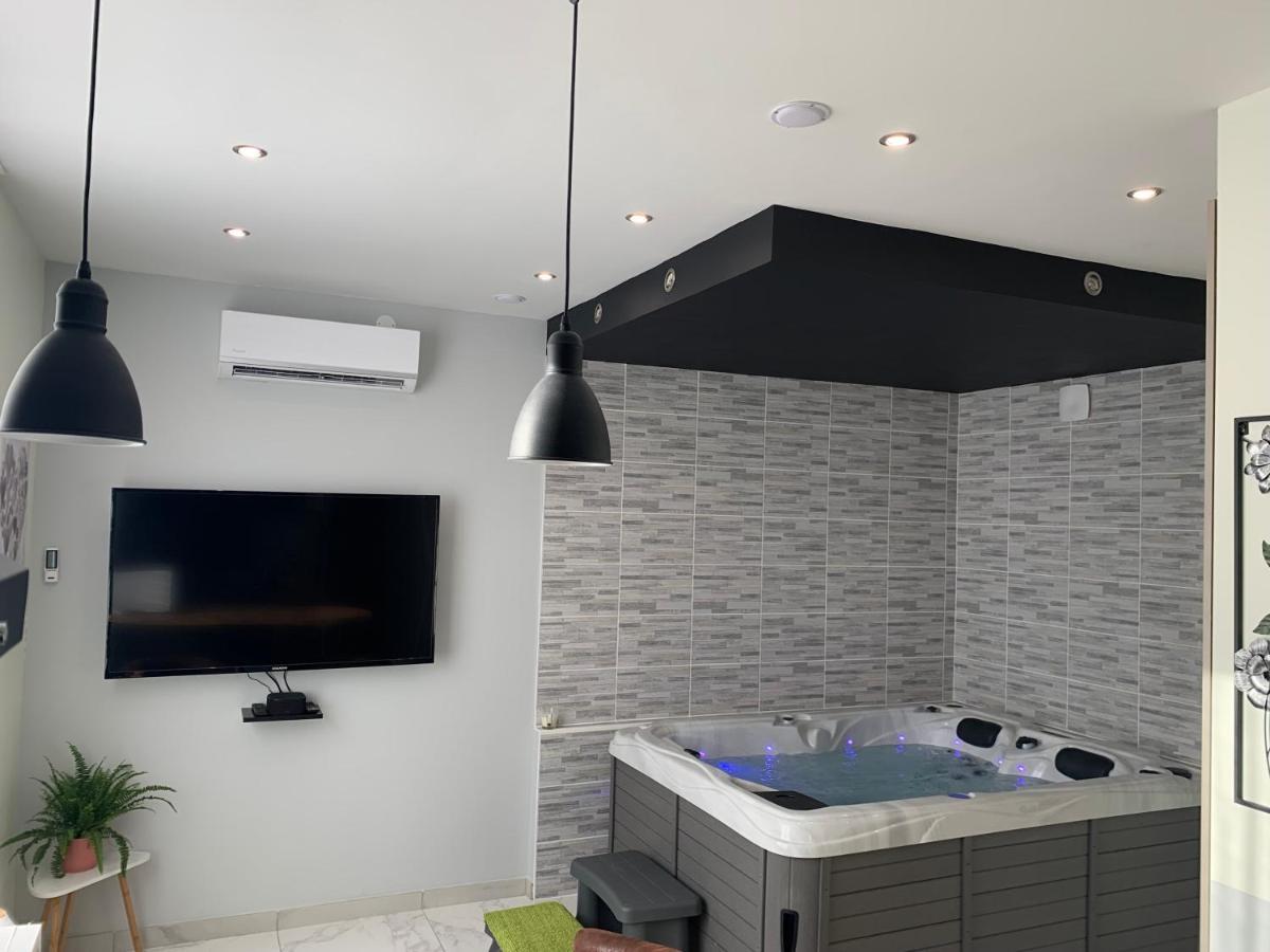 Appartement Spa Gingko, N1 Valenciennes, Wifi, Netflix Aulnoy-lez-Valenciennes Buitenkant foto